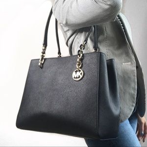 NWT MICHAEL KORS Sofia Tote large black purse